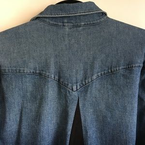 Levi's Jackets & Coats - Levi Western Shirt jacket; NWT Levi's Jackets & Coats - Levi Western Shirt jacket; NWT